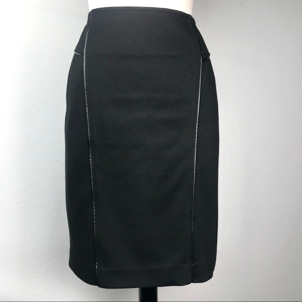 ⭐️Evan Piccone Pencil Skirt With Leather Detailing